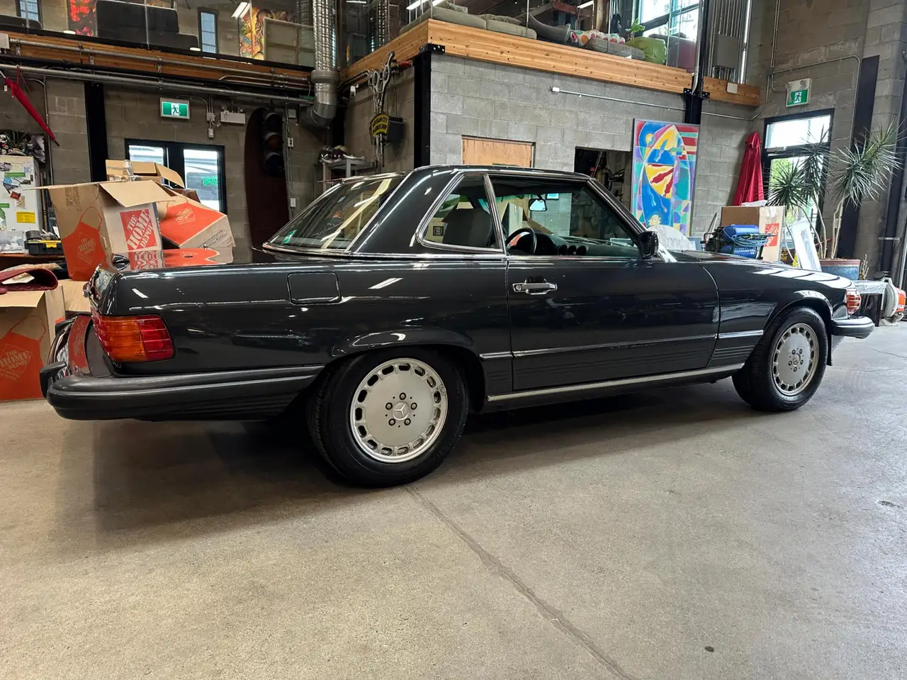Mercedes-Benz 560 снимка Mercedes-Benz 560
