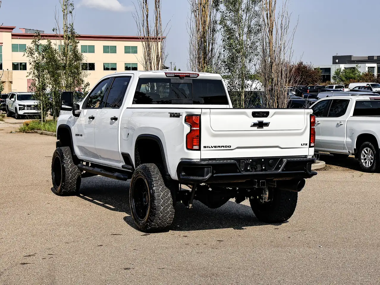 Chevrolet Silverado 3500 снимка Chevrolet Silverado 3500