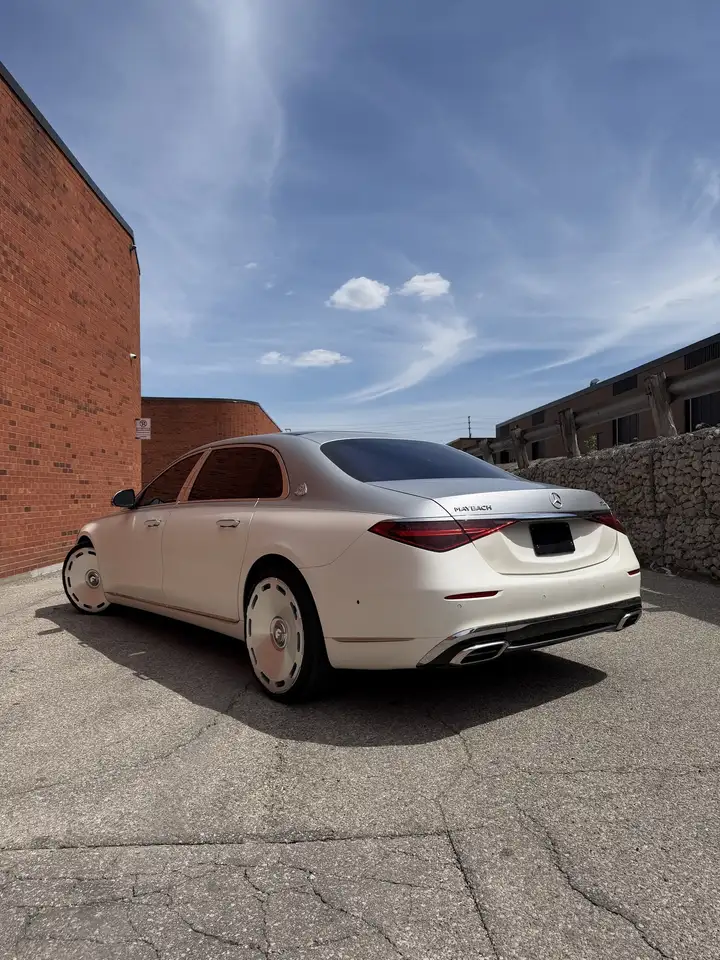 Mercedes-Benz S-Class photo Mercedes-Benz S-Class