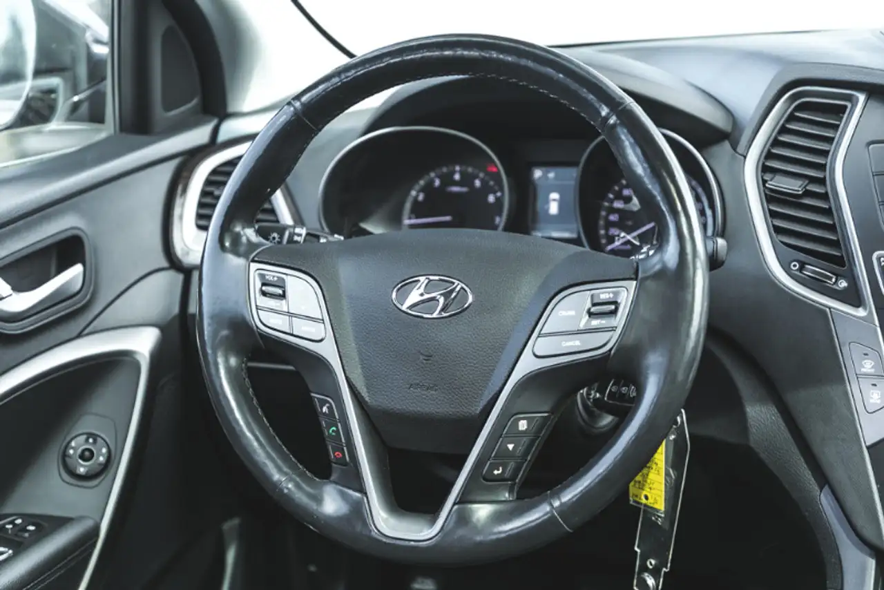 Hyundai SANTA FE снимка Hyundai SANTA FE