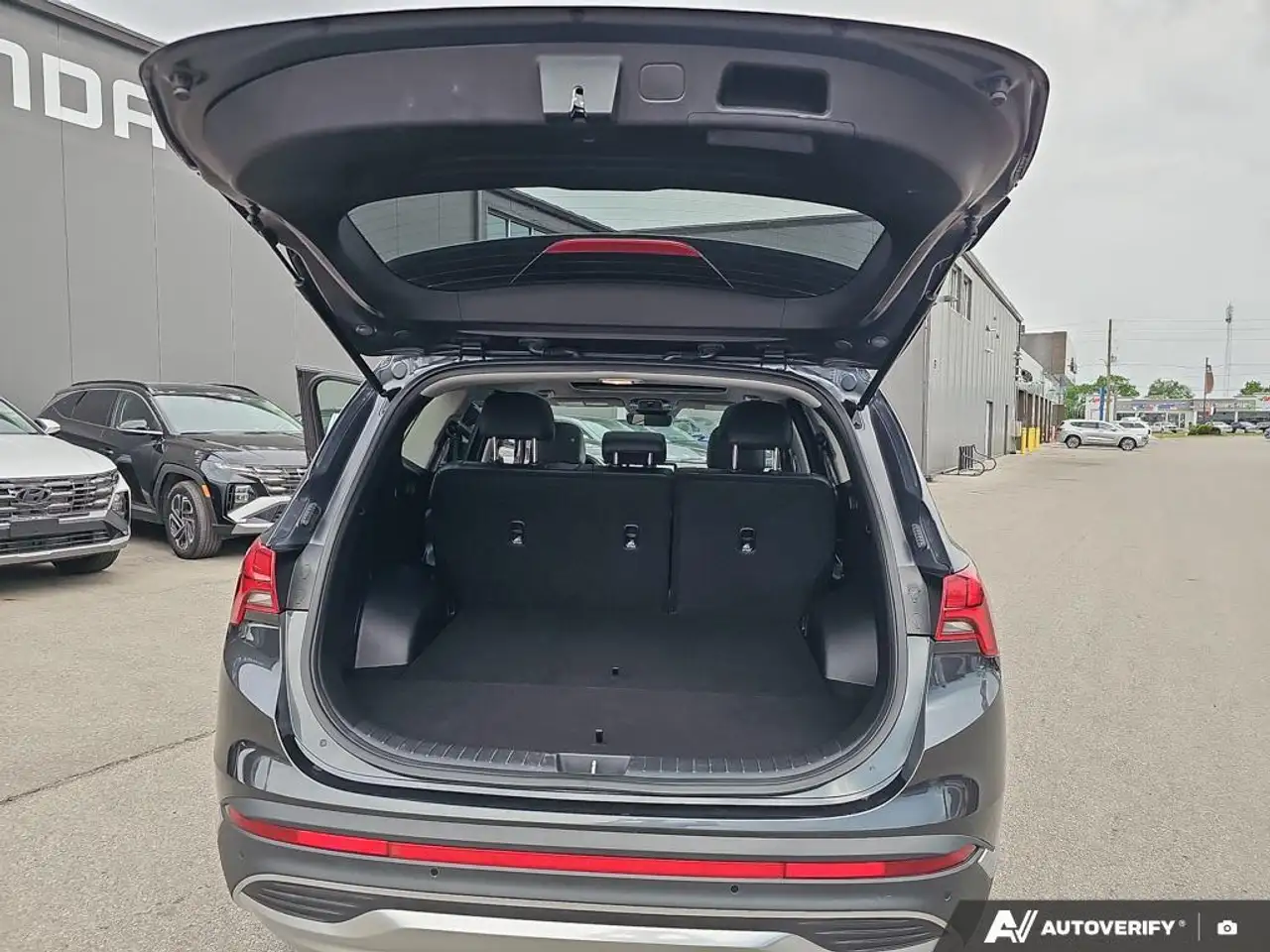 Hyundai SANTA FE снимка Hyundai SANTA FE