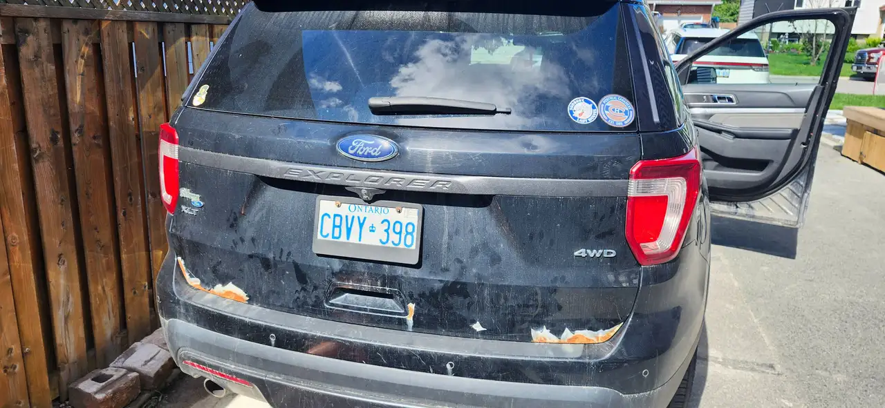 Ford Explorer photo Ford Explorer