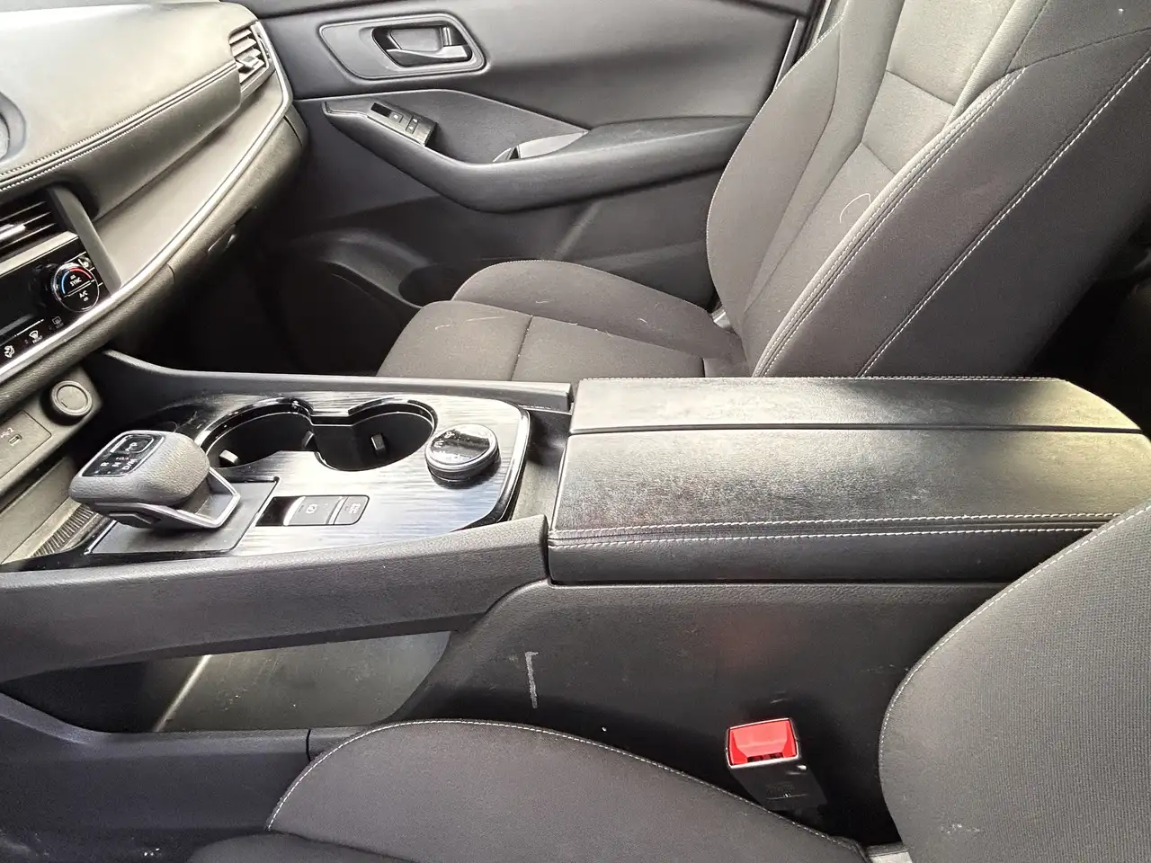 Nissan Rogue photo Nissan Rogue