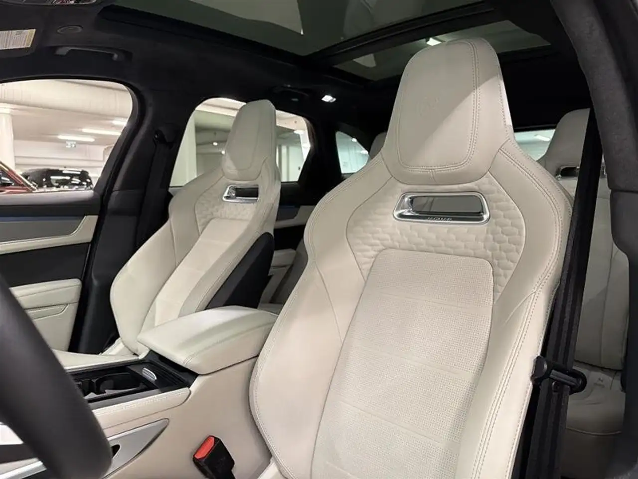 Jaguar F-Pace fotografie Jaguar F-Pace
