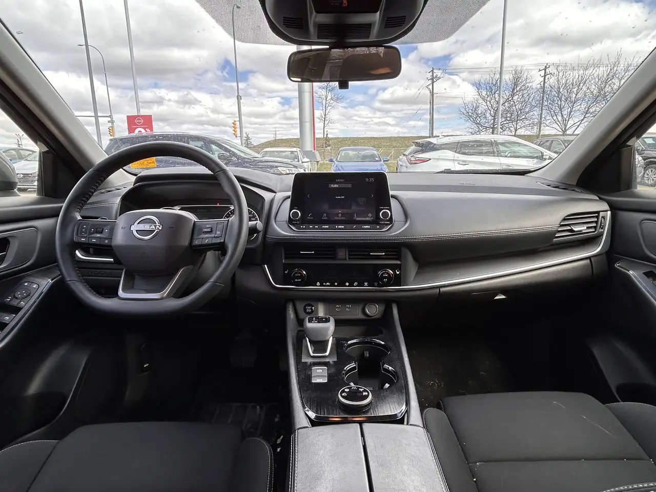 Nissan Rogue photo Nissan Rogue