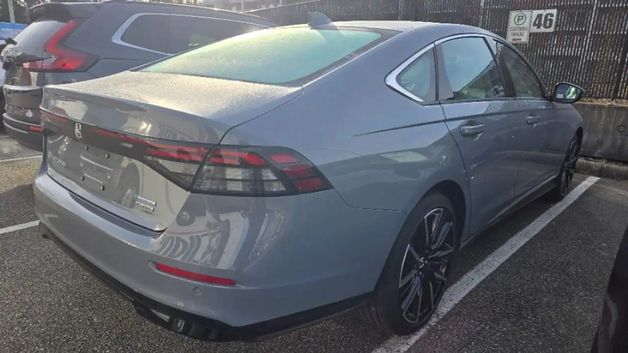 Honda Accord снимка Honda Accord