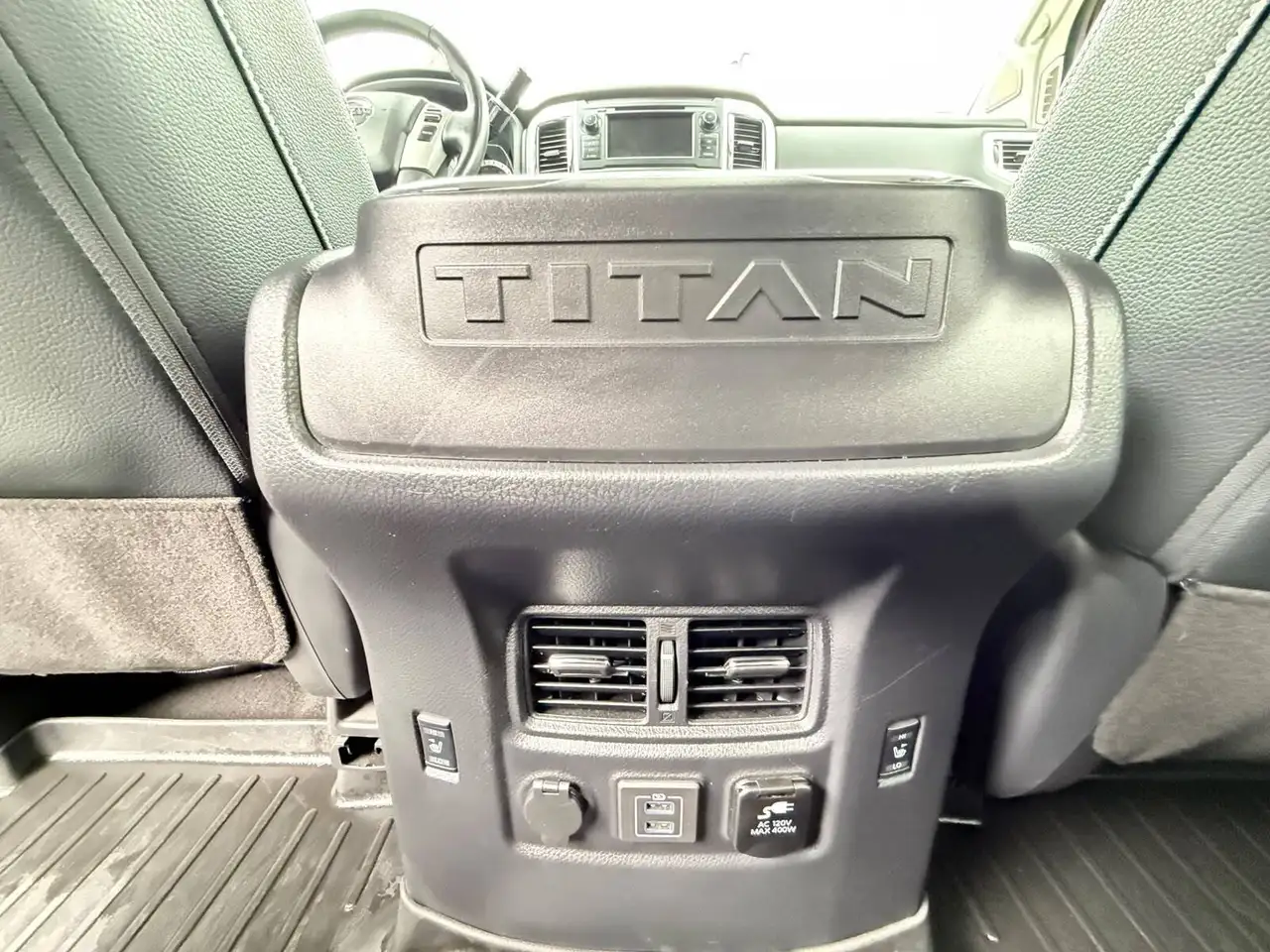 Nissan Titan XD снимка Nissan Titan XD