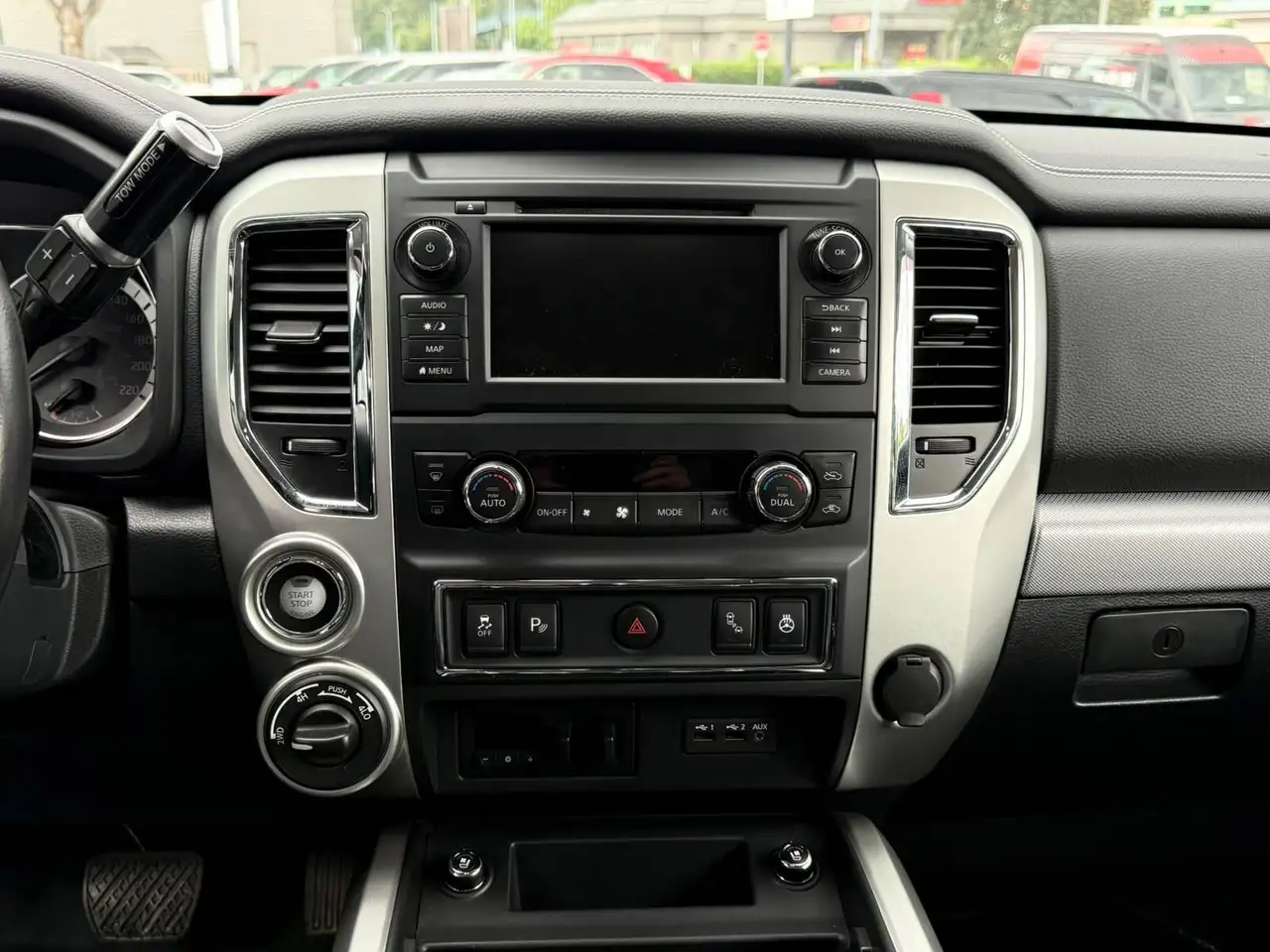 Nissan Titan XD снимка Nissan Titan XD