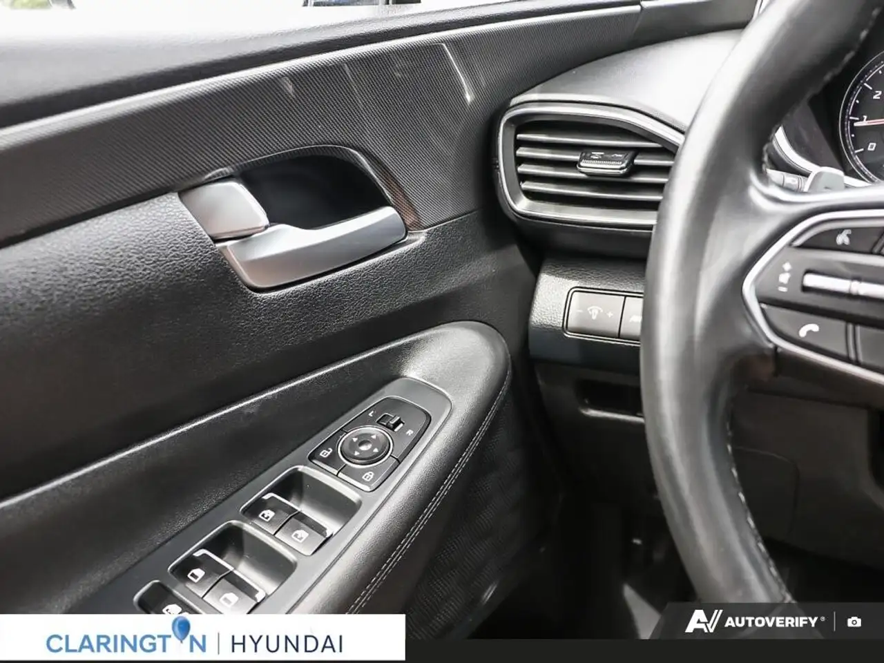 Hyundai SANTA FE photo Hyundai SANTA FE