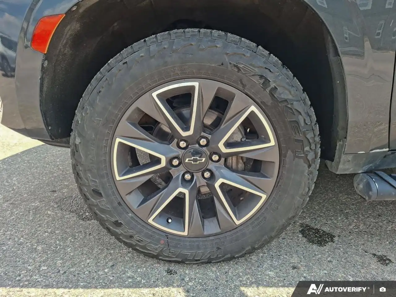 Chevrolet Suburban снимка Chevrolet Suburban