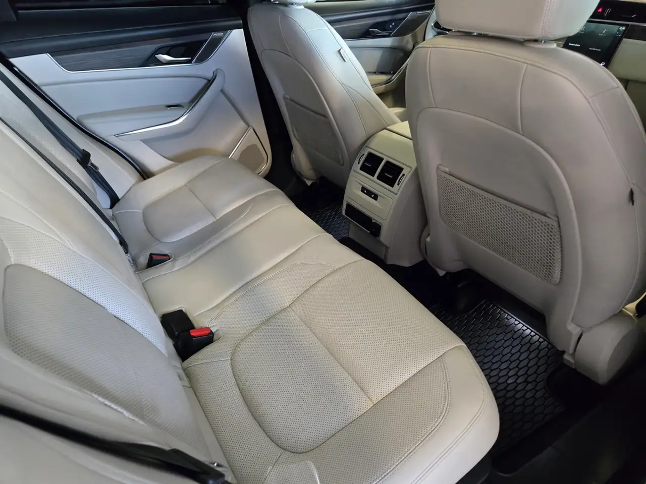 Jaguar F-Pace fotografie Jaguar F-Pace