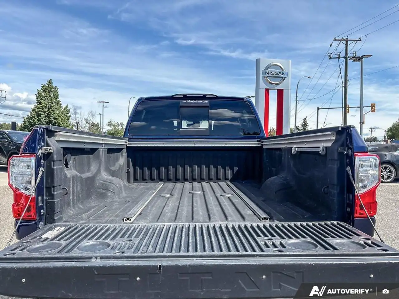 Nissan Titan XD снимка Nissan Titan XD