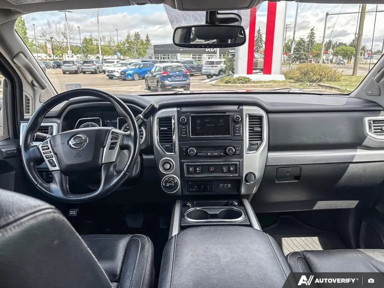 Nissan Titan XD снимка Nissan Titan XD