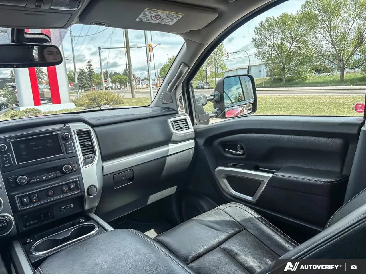 Nissan Titan XD снимка Nissan Titan XD
