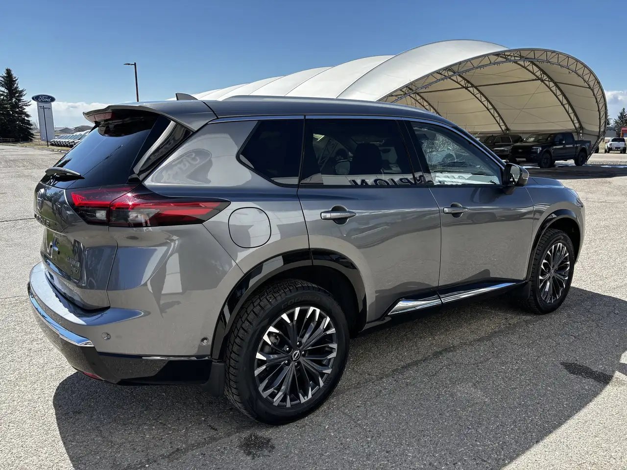 Nissan Rogue снимка Nissan Rogue
