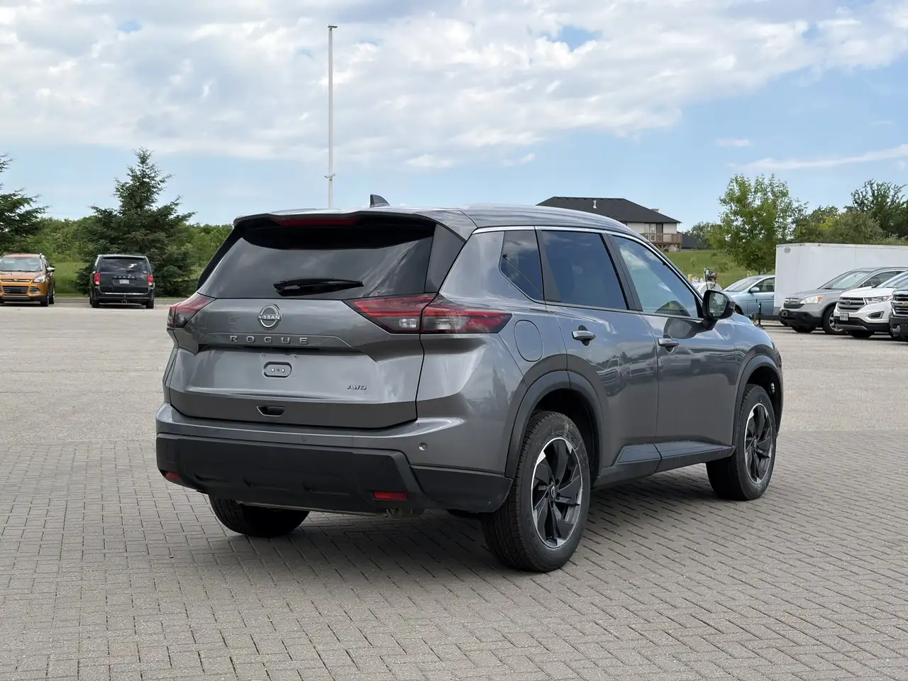 Nissan Rogue fotografie Nissan Rogue