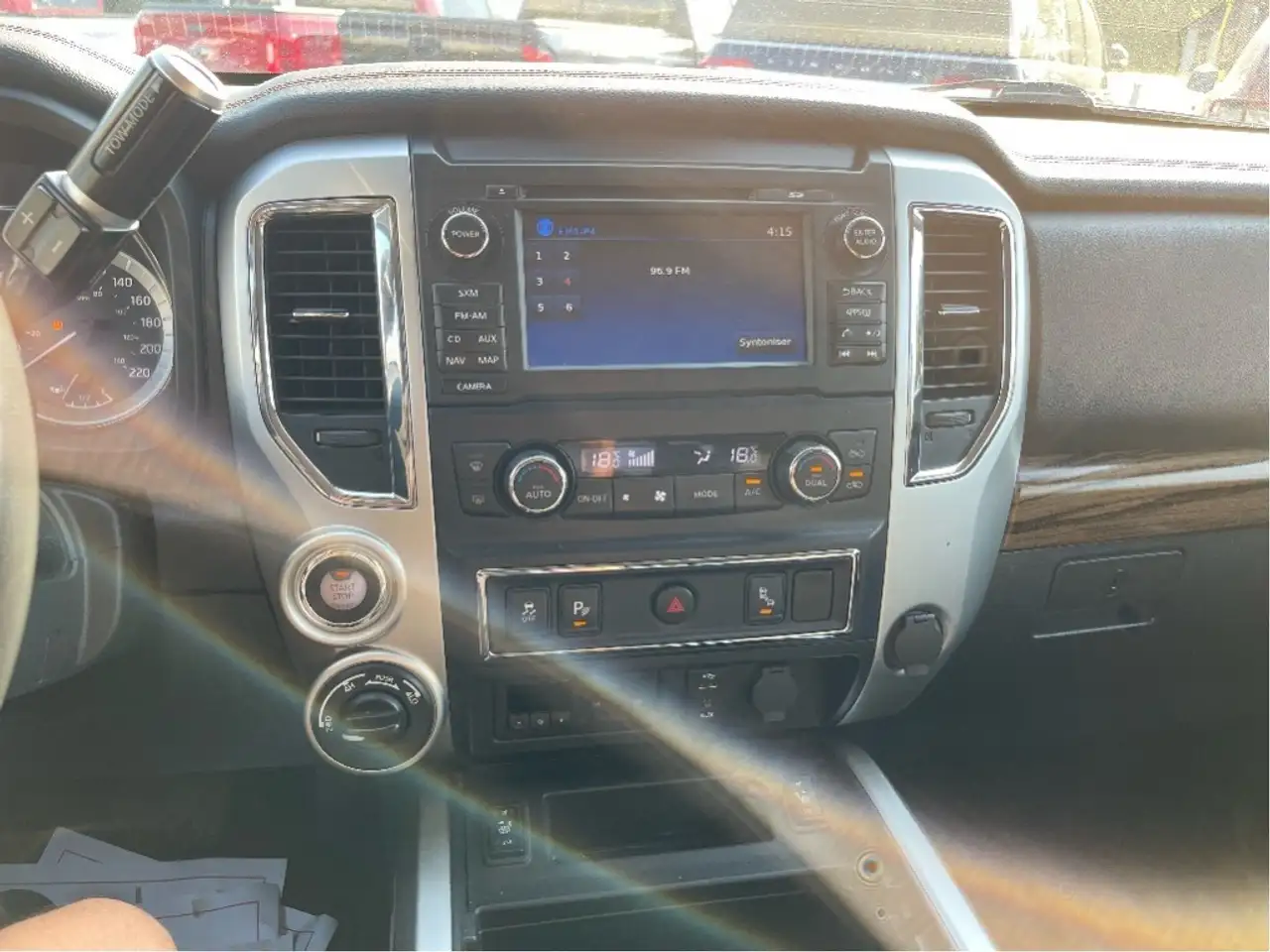Nissan Titan XD снимка Nissan Titan XD