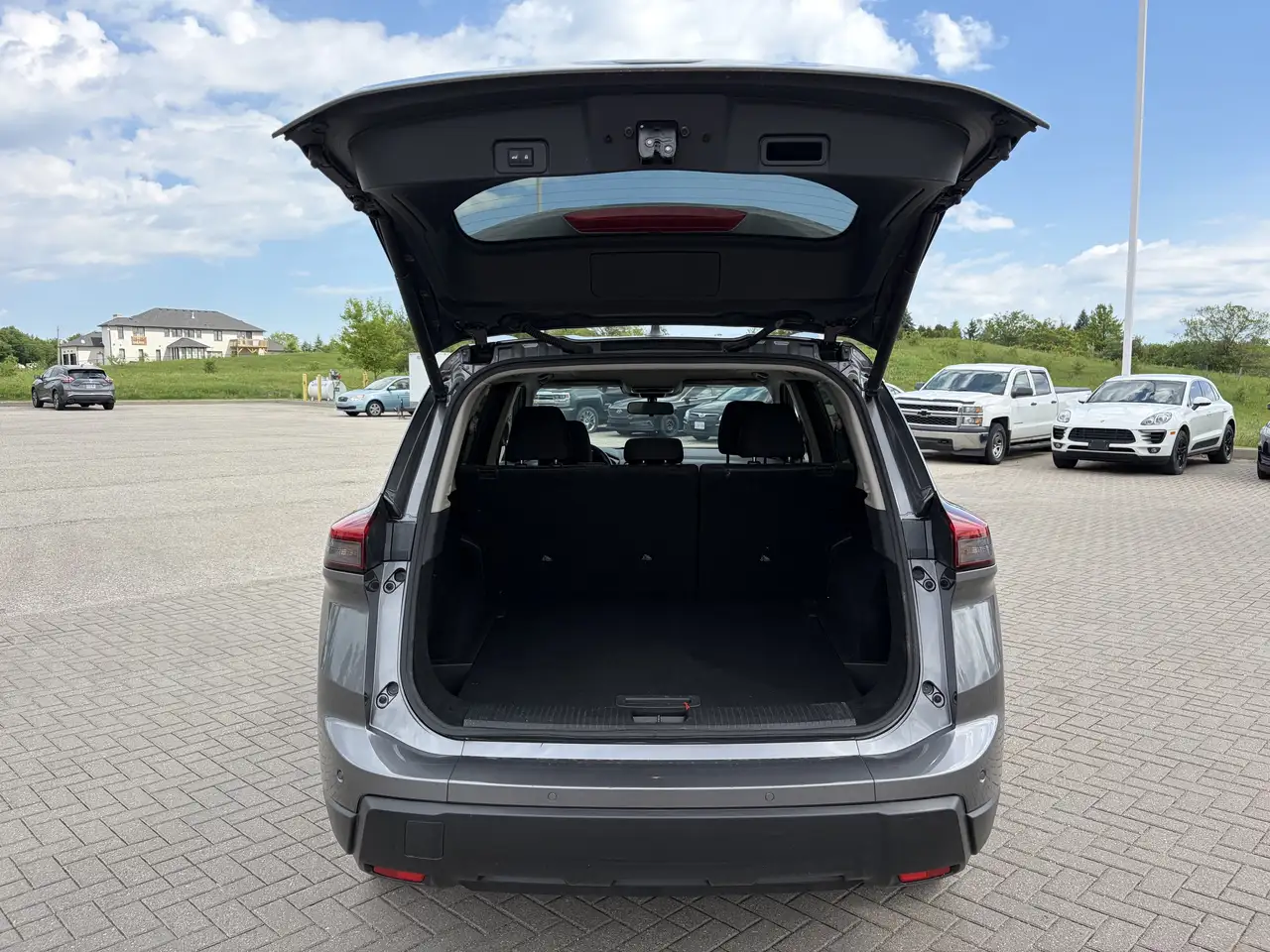 Nissan Rogue fotografie Nissan Rogue