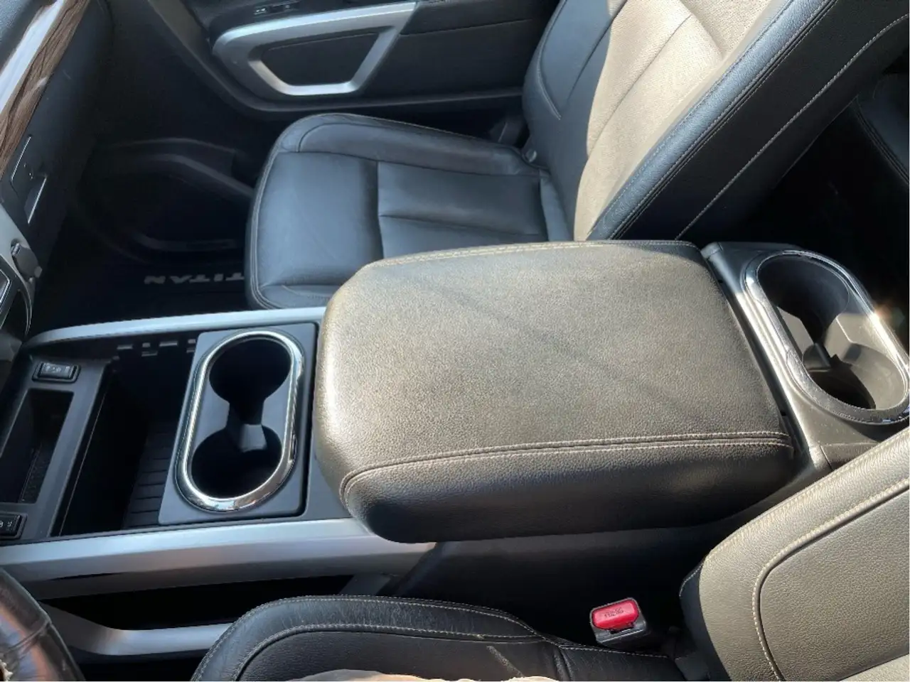 Nissan Titan XD снимка Nissan Titan XD