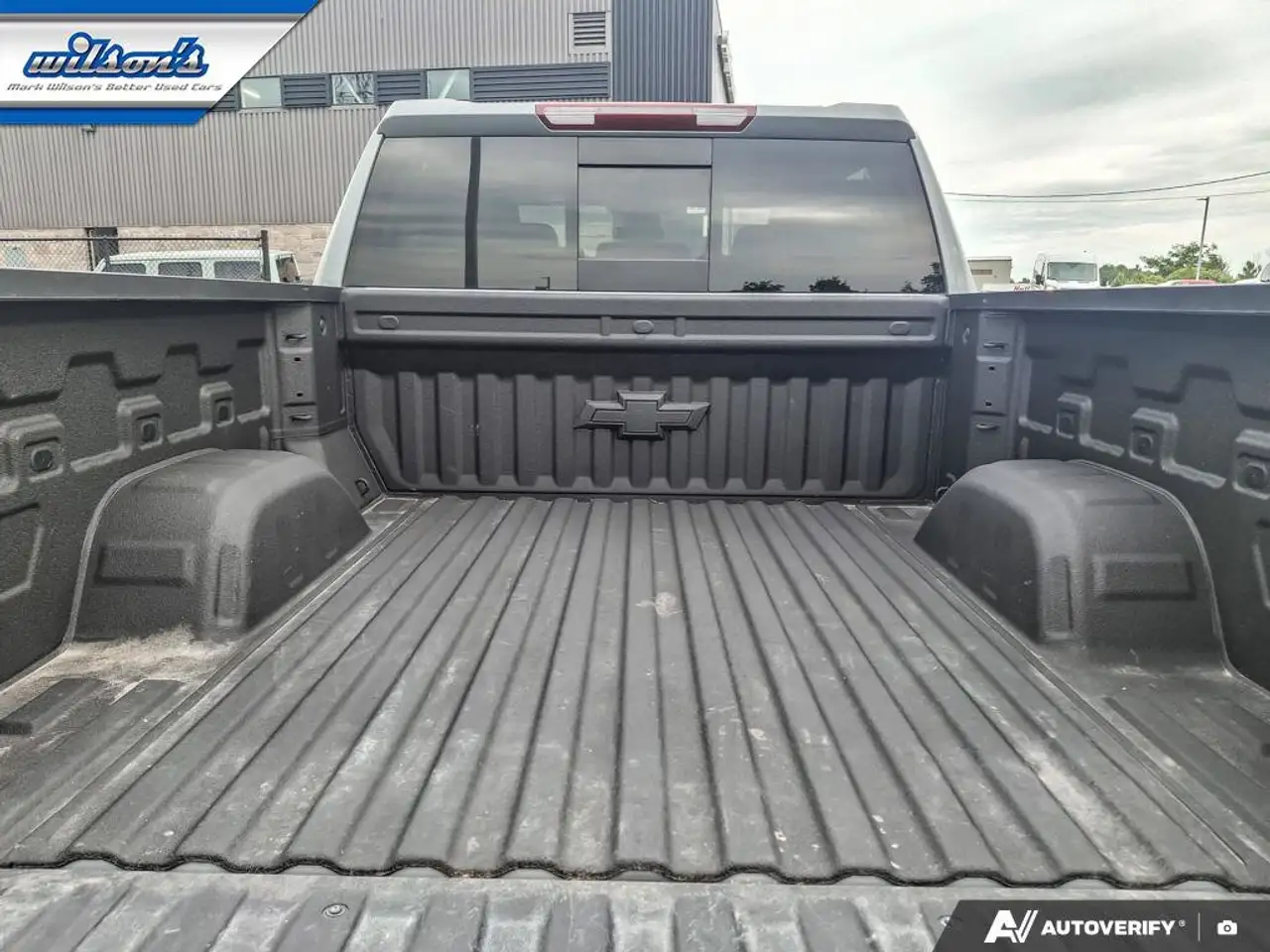 Chevrolet Silverado 1500 photo Chevrolet Silverado 1500