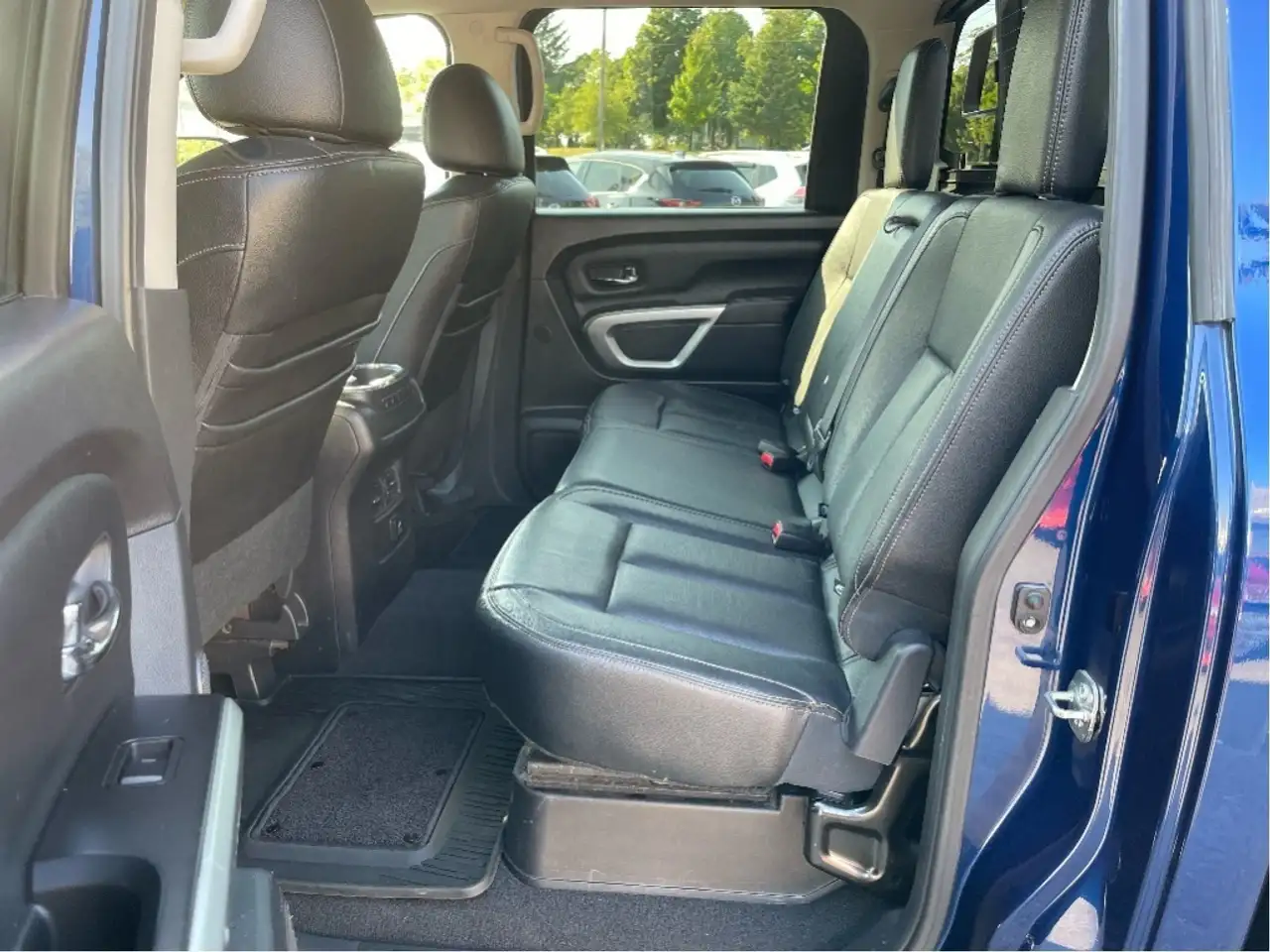 Nissan Titan XD снимка Nissan Titan XD
