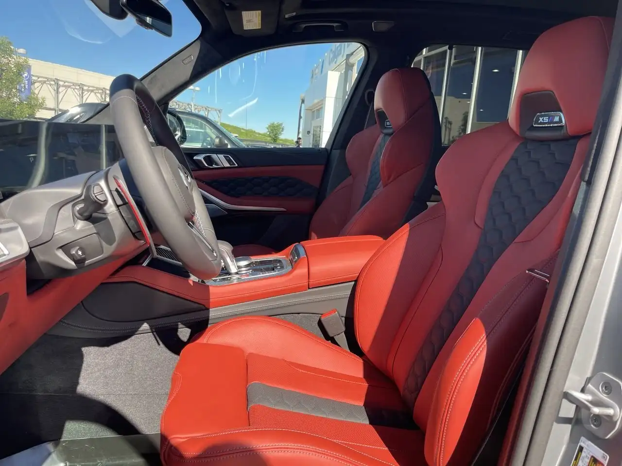 BMW X5 M снимка BMW X5 M