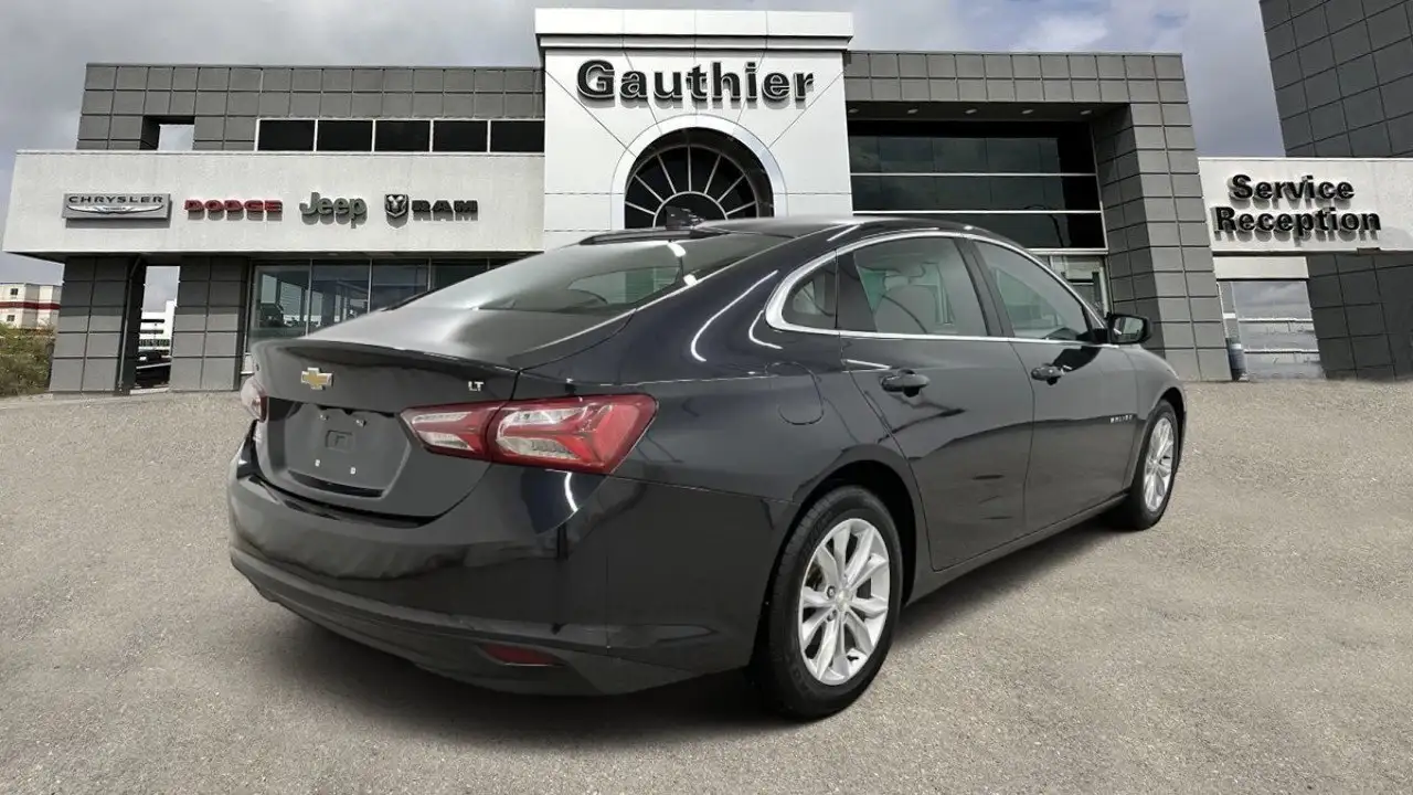 Chevrolet Malibu снимка Chevrolet Malibu