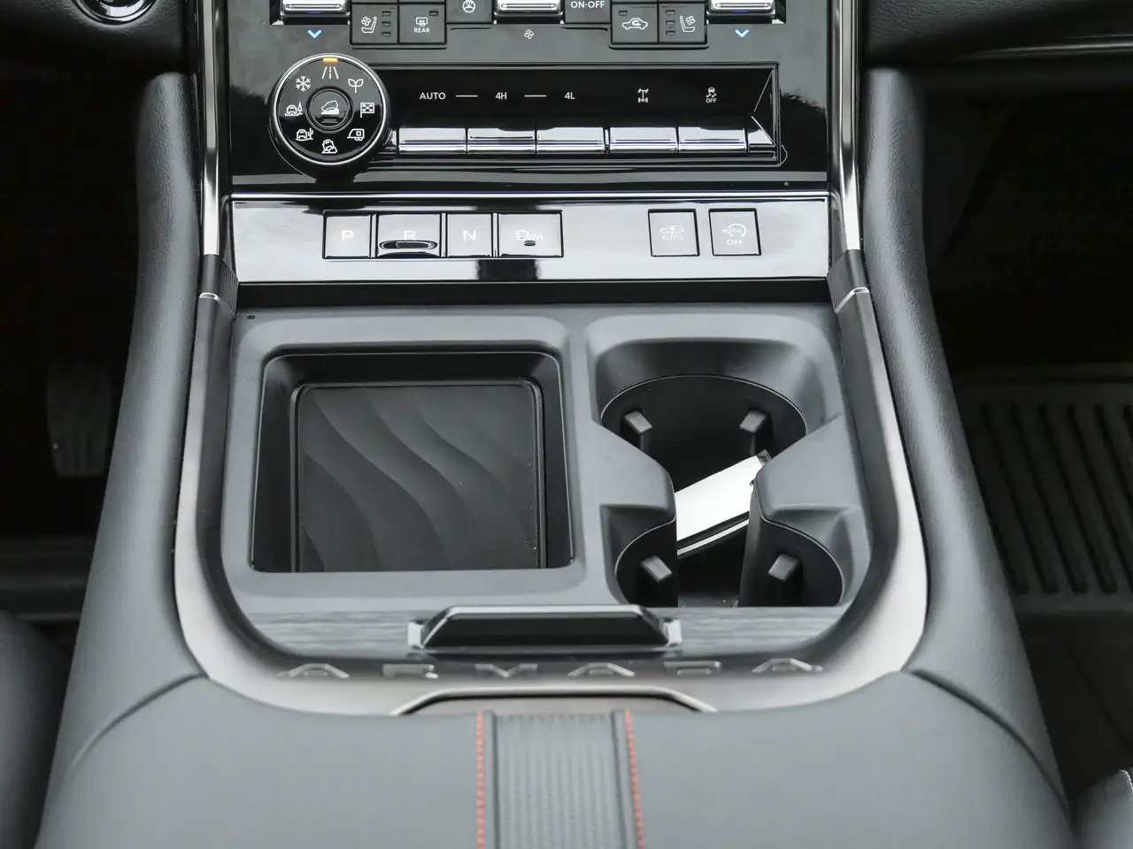 Nissan Armada снимка Nissan Armada