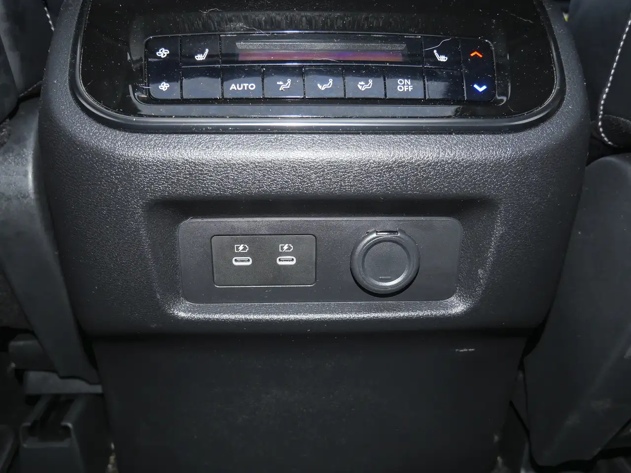 Nissan Armada снимка Nissan Armada