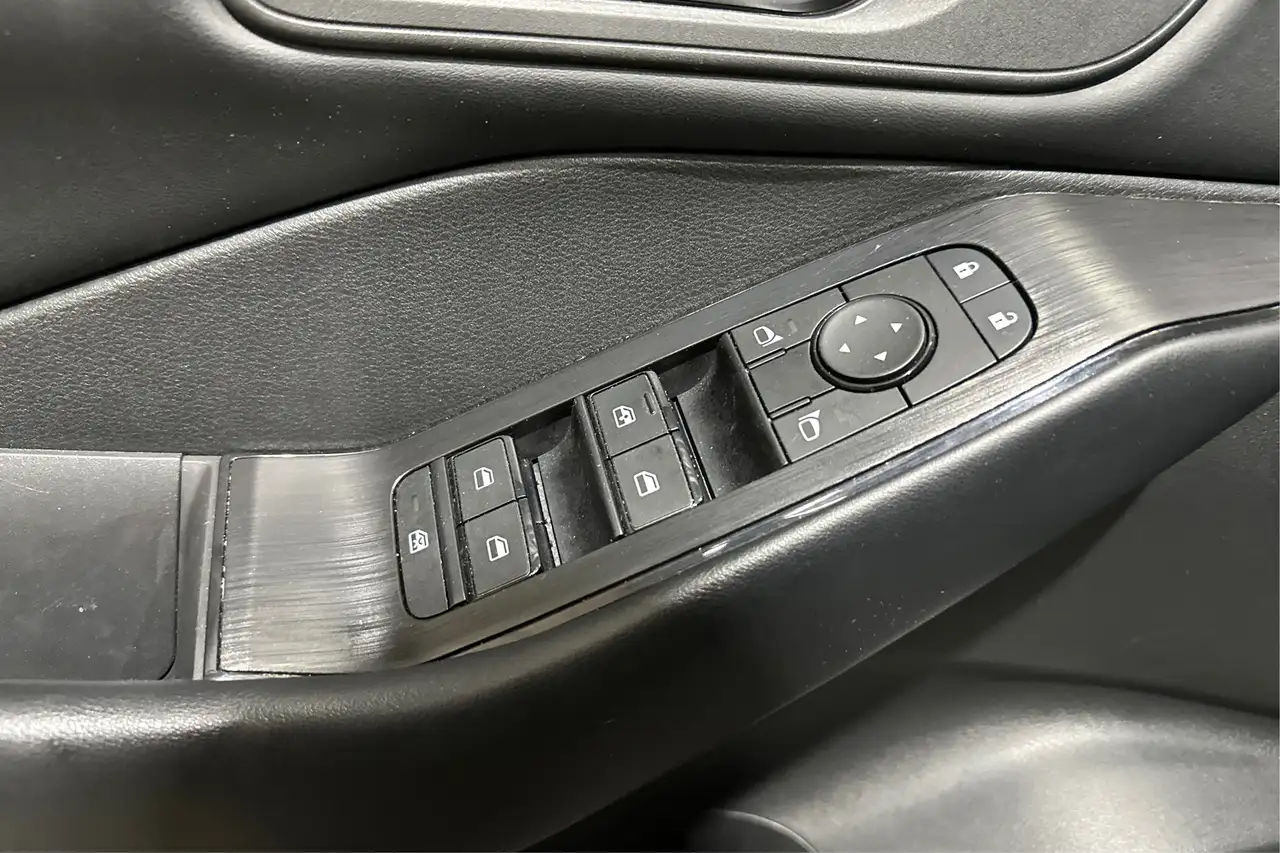 Nissan Rogue photo Nissan Rogue