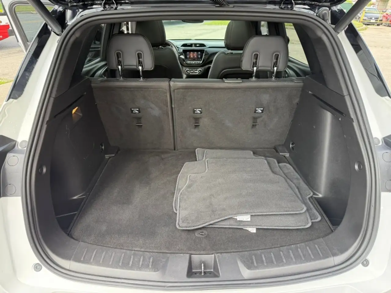 Chevrolet Trailblazer photo Chevrolet Trailblazer
