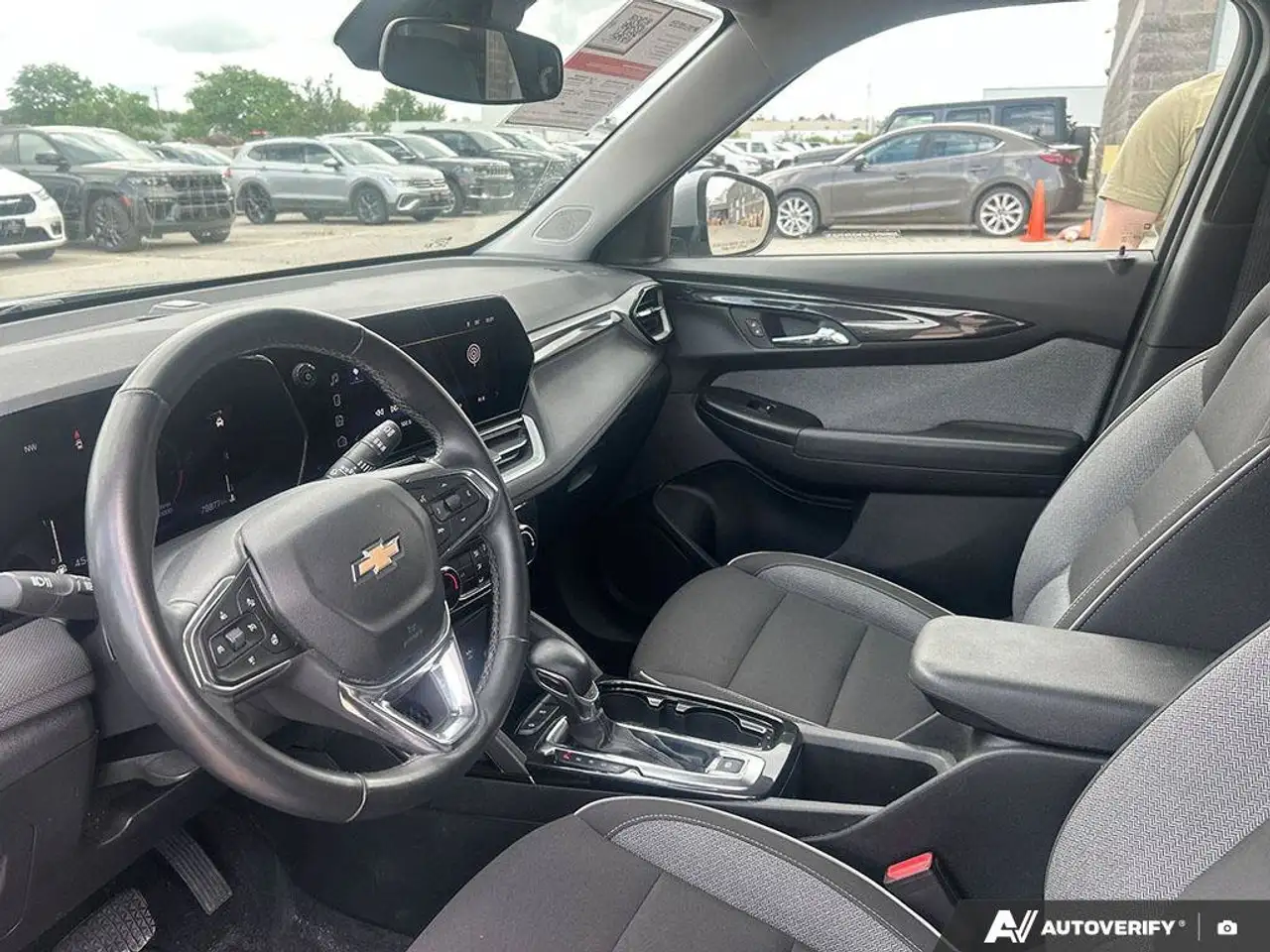 Chevrolet Trailblazer снимка Chevrolet Trailblazer