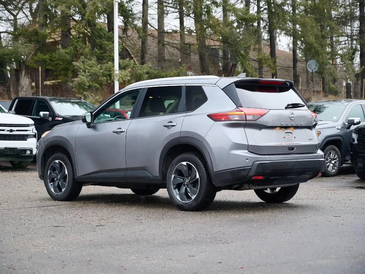 Nissan Rogue снимка Nissan Rogue