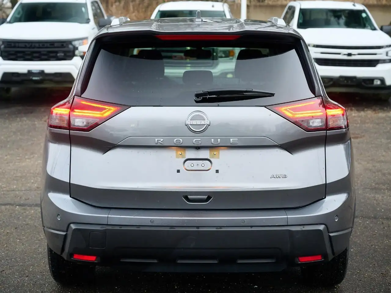 Nissan Rogue снимка Nissan Rogue