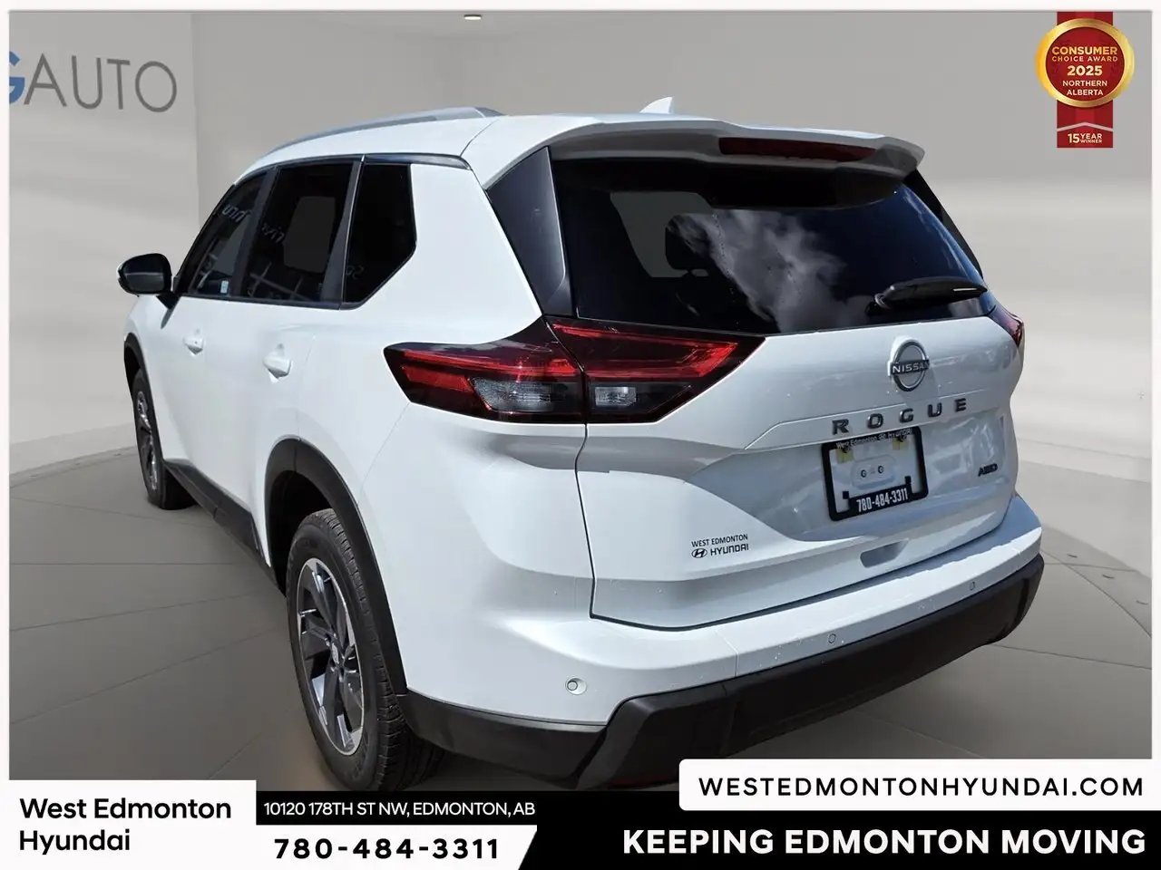 Nissan Rogue снимка Nissan Rogue