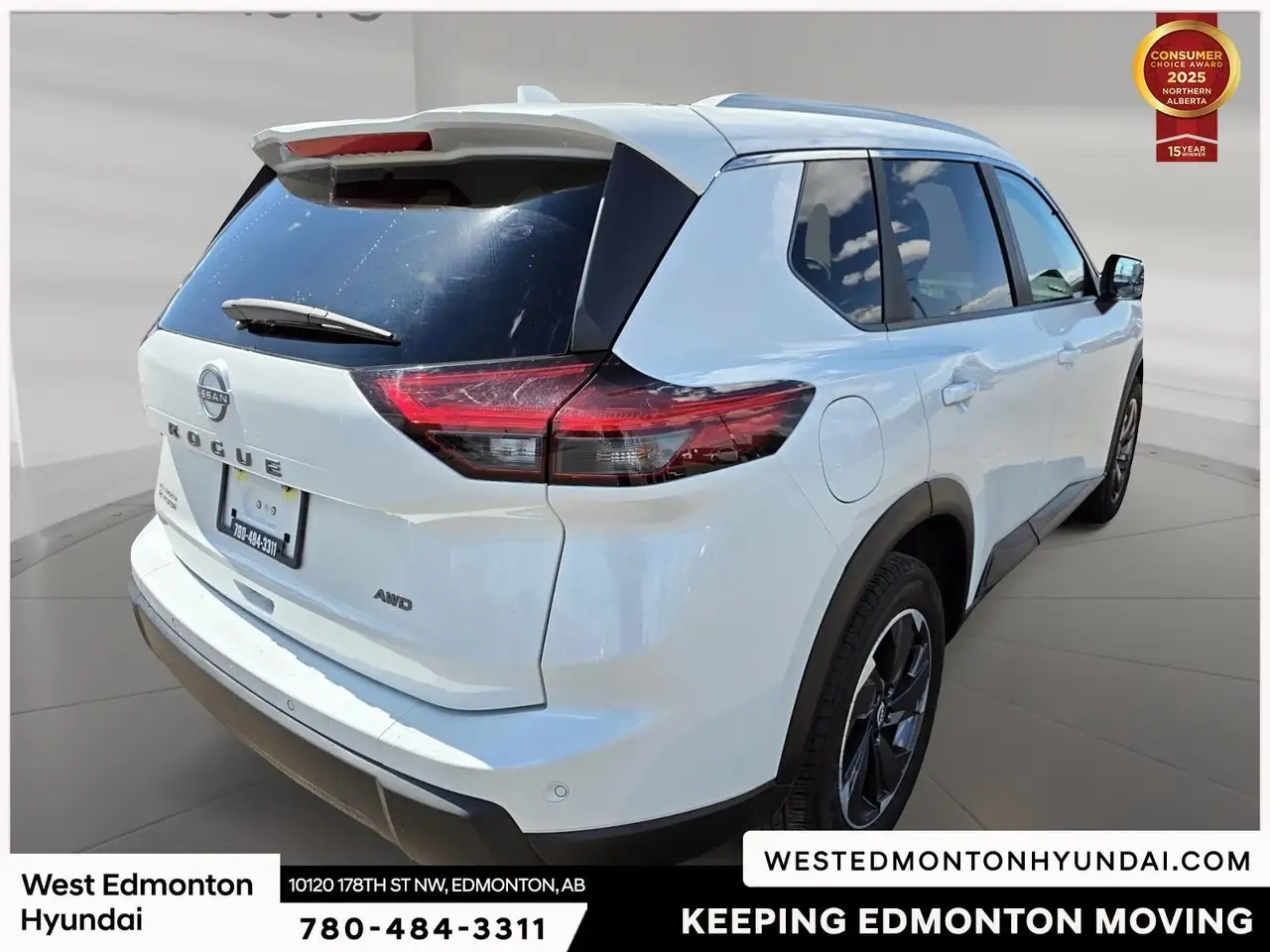 Nissan Rogue снимка Nissan Rogue