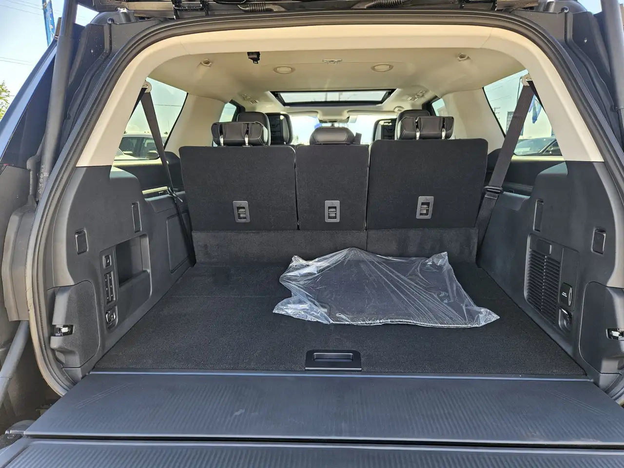 Ford Expedition photo Ford Expedition