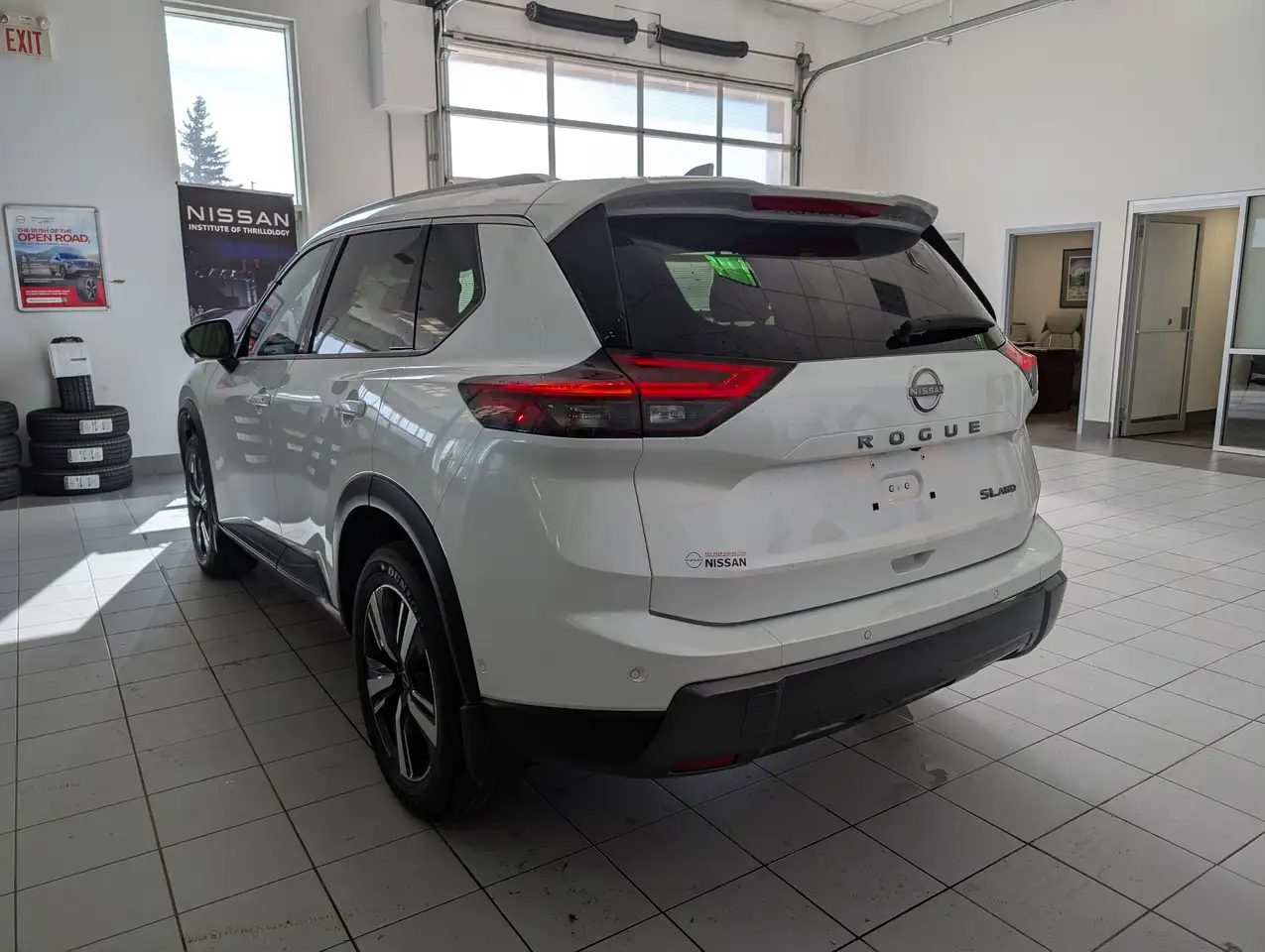 Nissan Rogue снимка Nissan Rogue