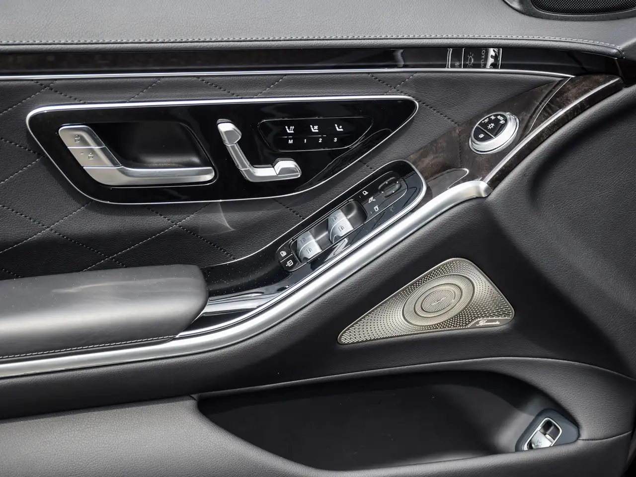 Mercedes-Benz S-Class fotografie Mercedes-Benz S-Class