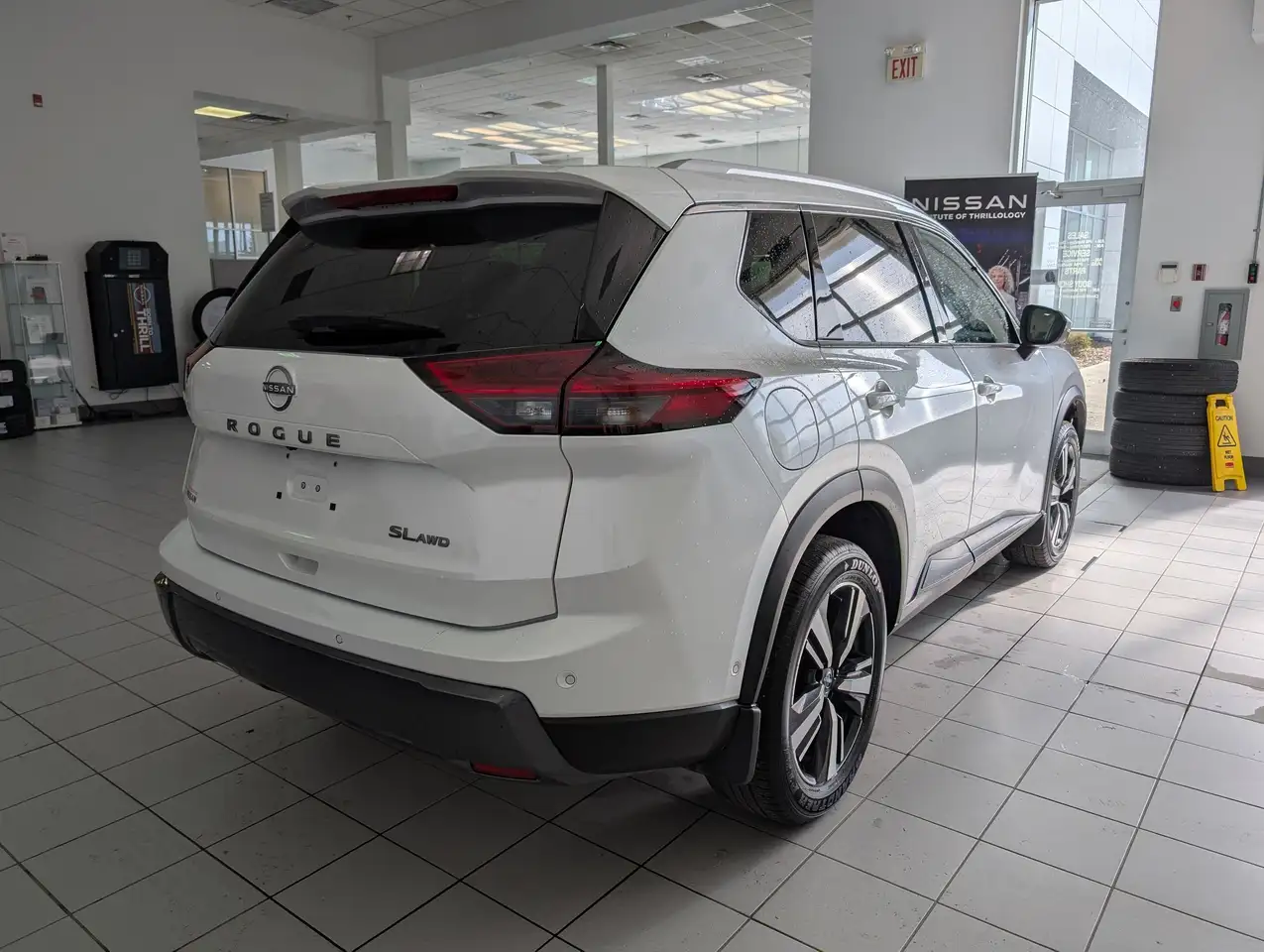 Nissan Rogue снимка Nissan Rogue