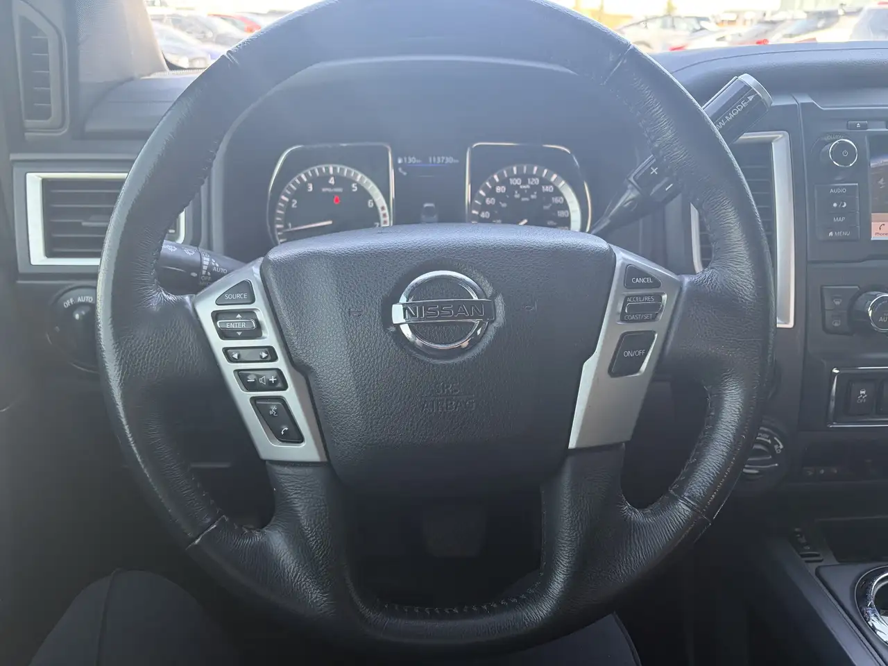 Nissan Titan снимка Nissan Titan