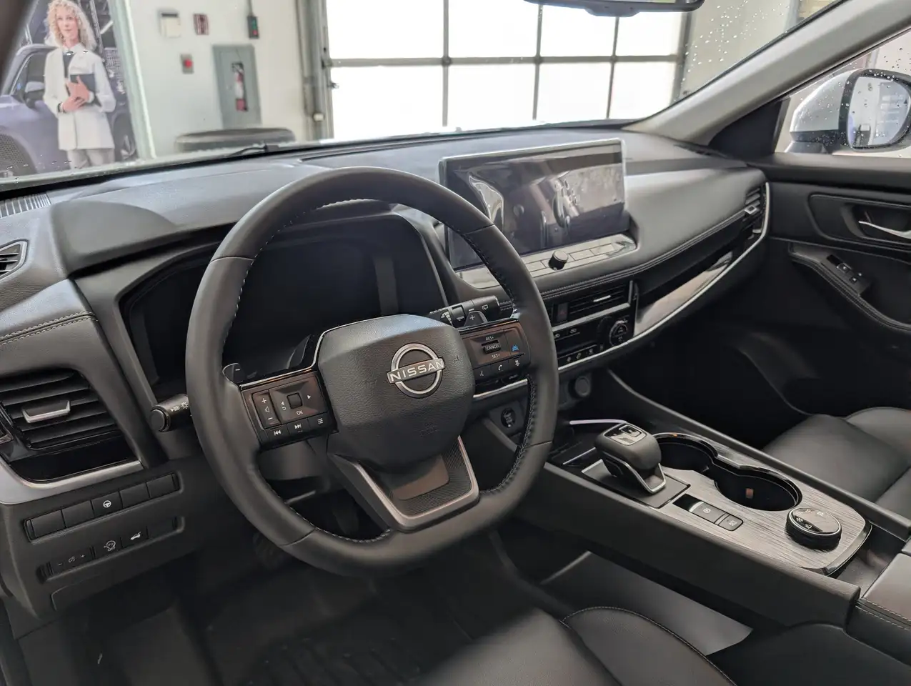 Nissan Rogue снимка Nissan Rogue