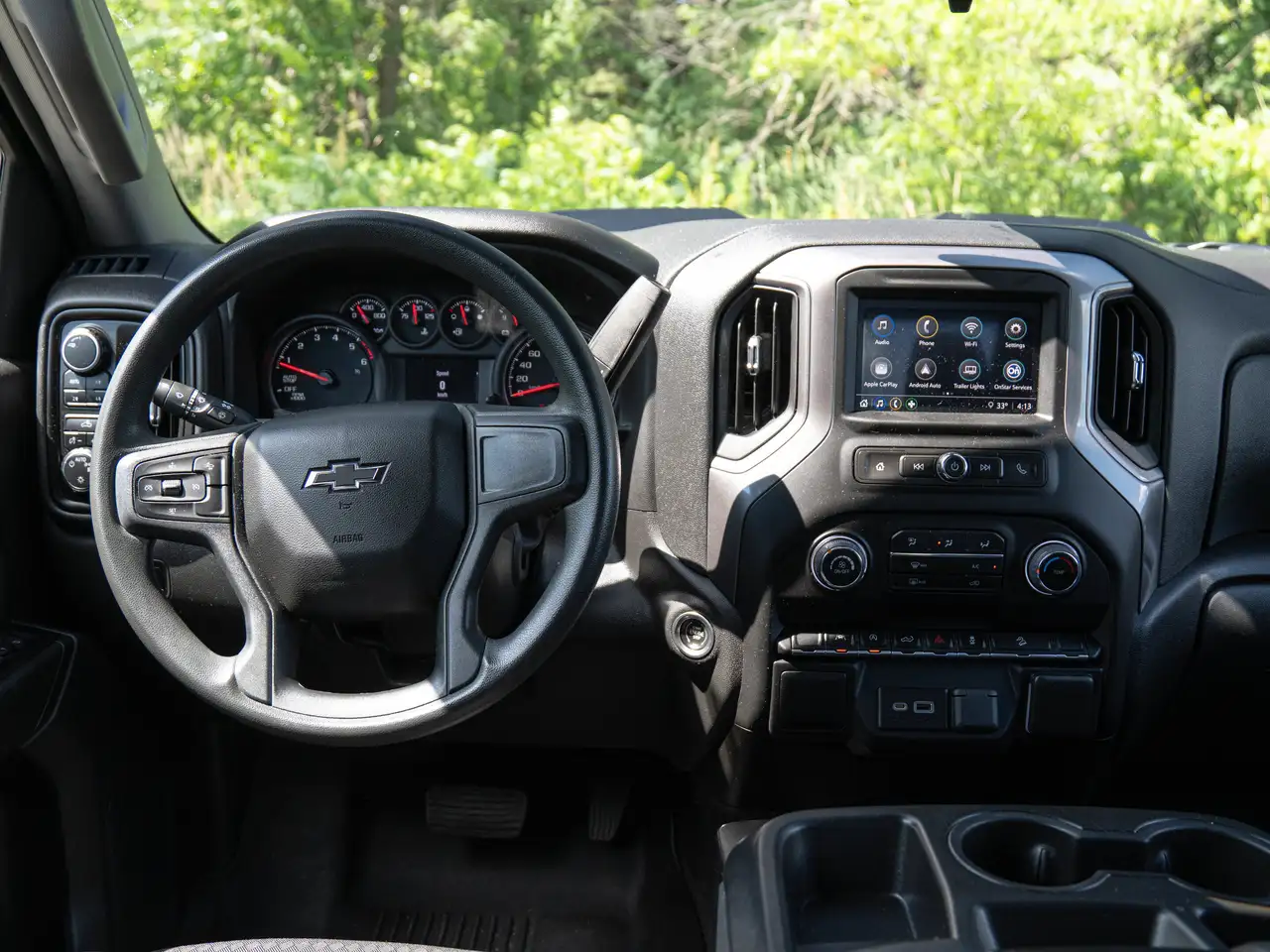 Chevrolet Silverado 1500 снимка Chevrolet Silverado 1500