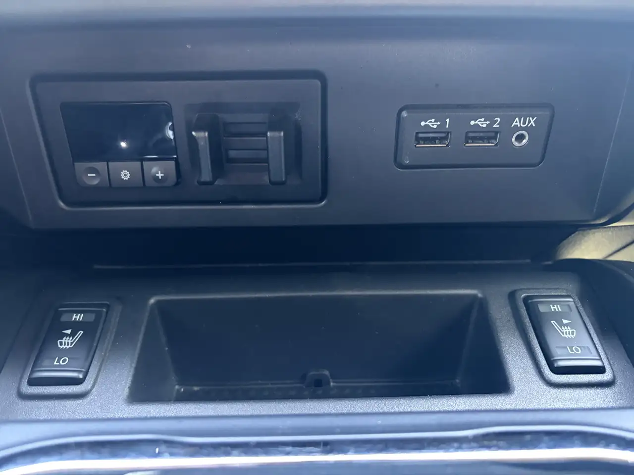 Nissan Titan снимка Nissan Titan