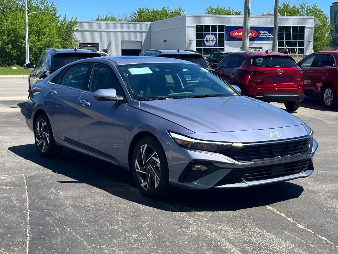 Hyundai ELANTRA снимка Hyundai ELANTRA