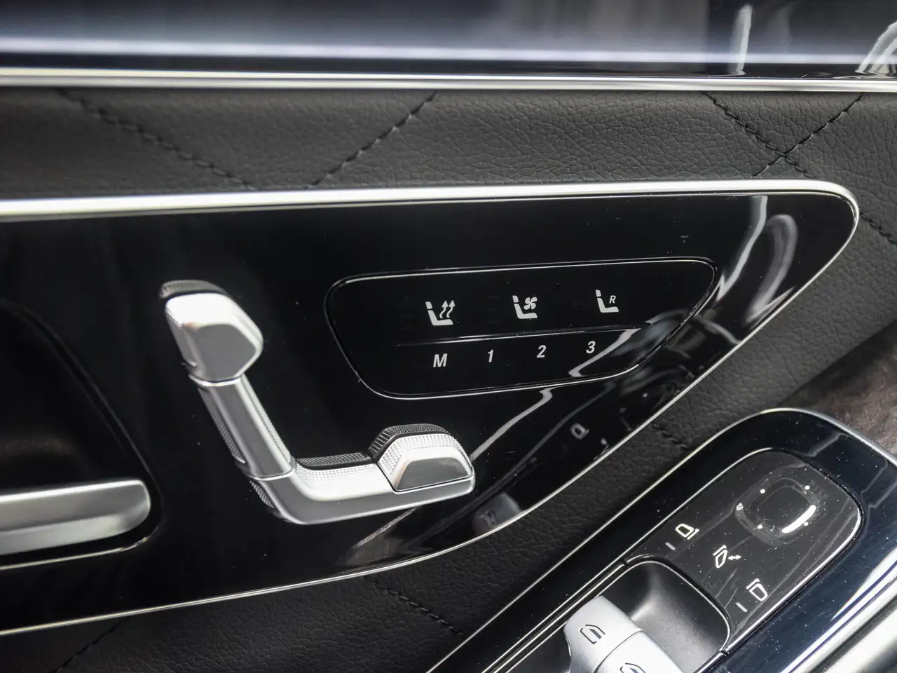 Mercedes-Benz S-Class fotografie Mercedes-Benz S-Class