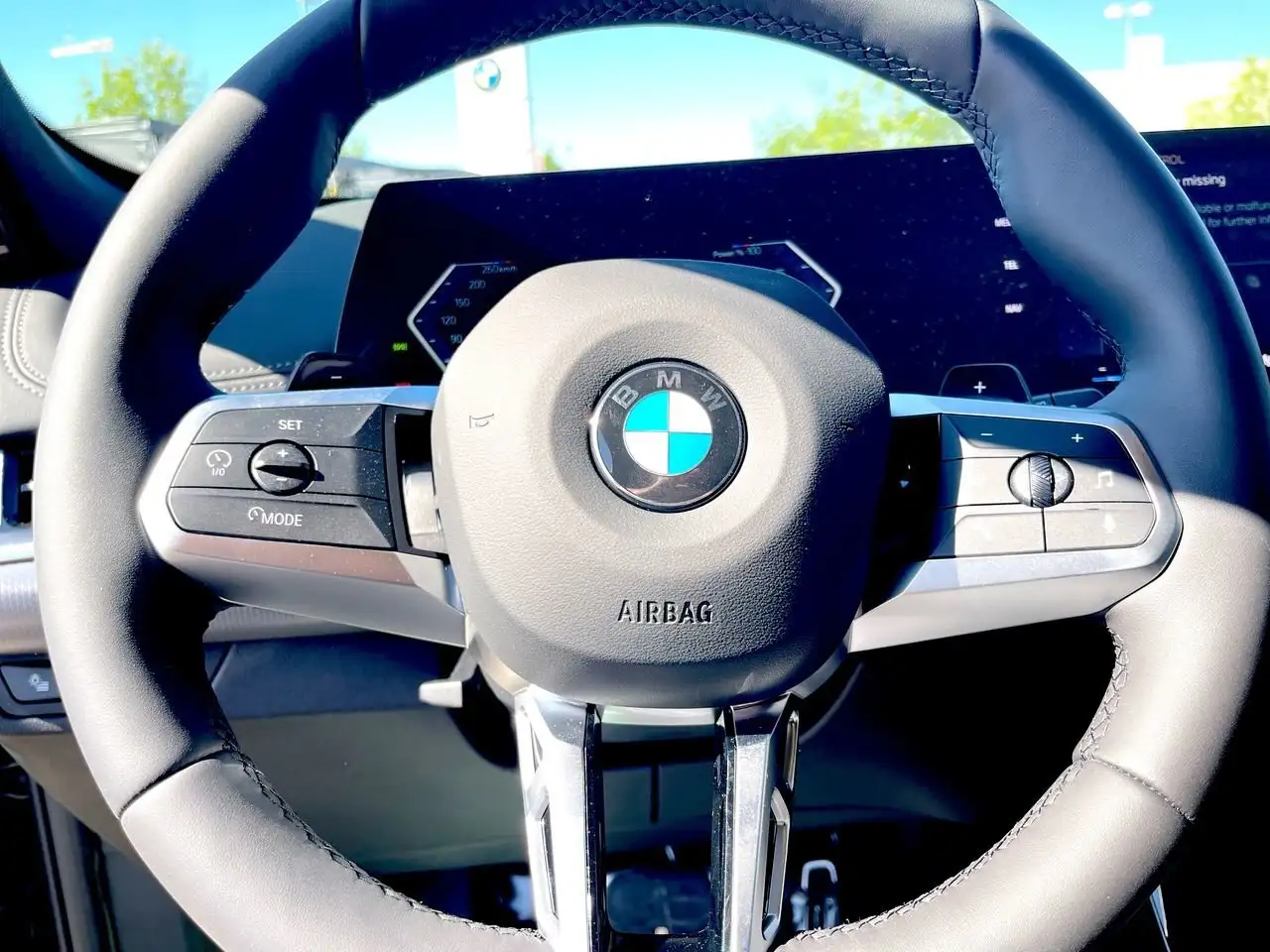 BMW X1 снимка BMW X1