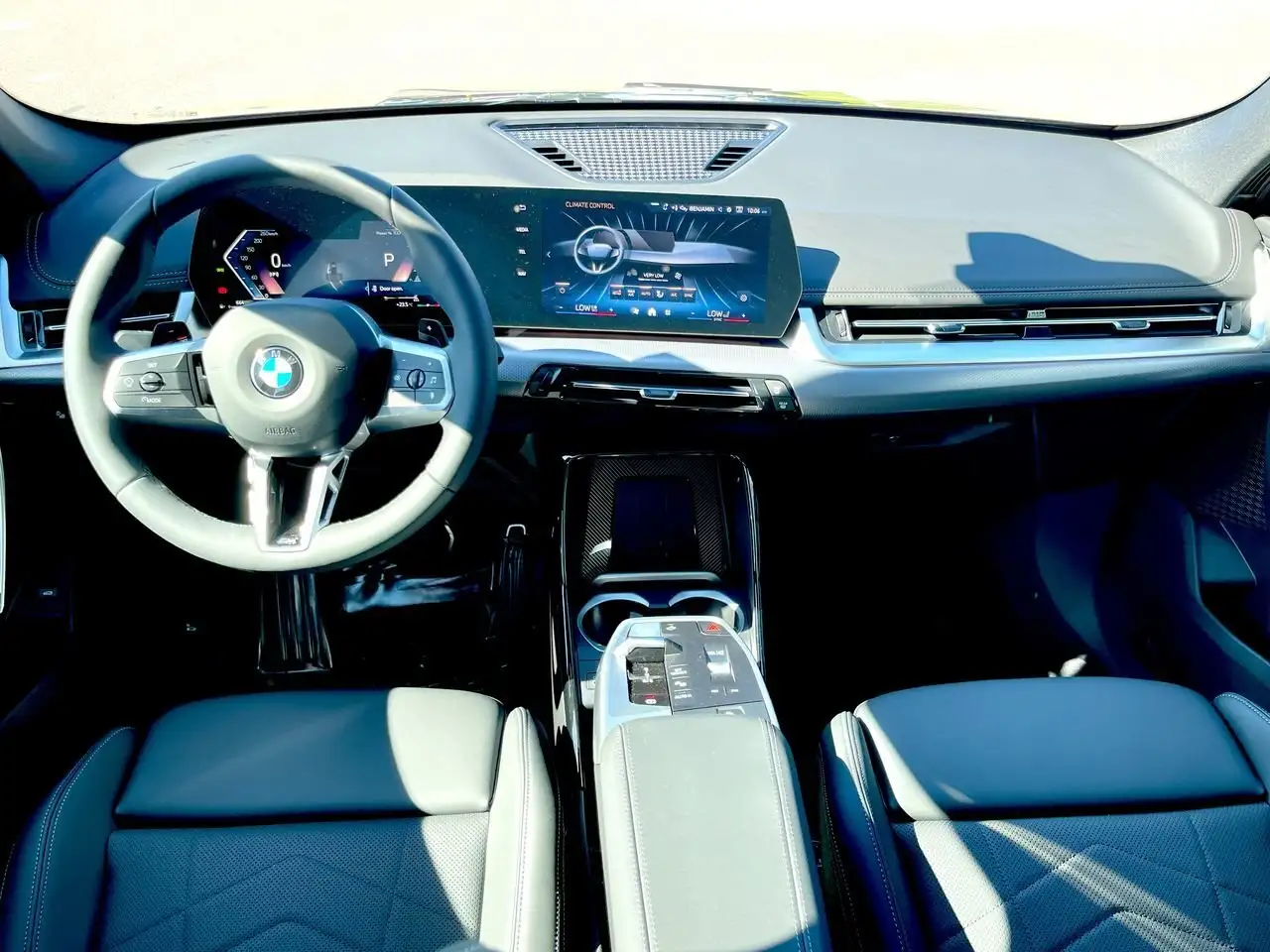 BMW X1 снимка BMW X1