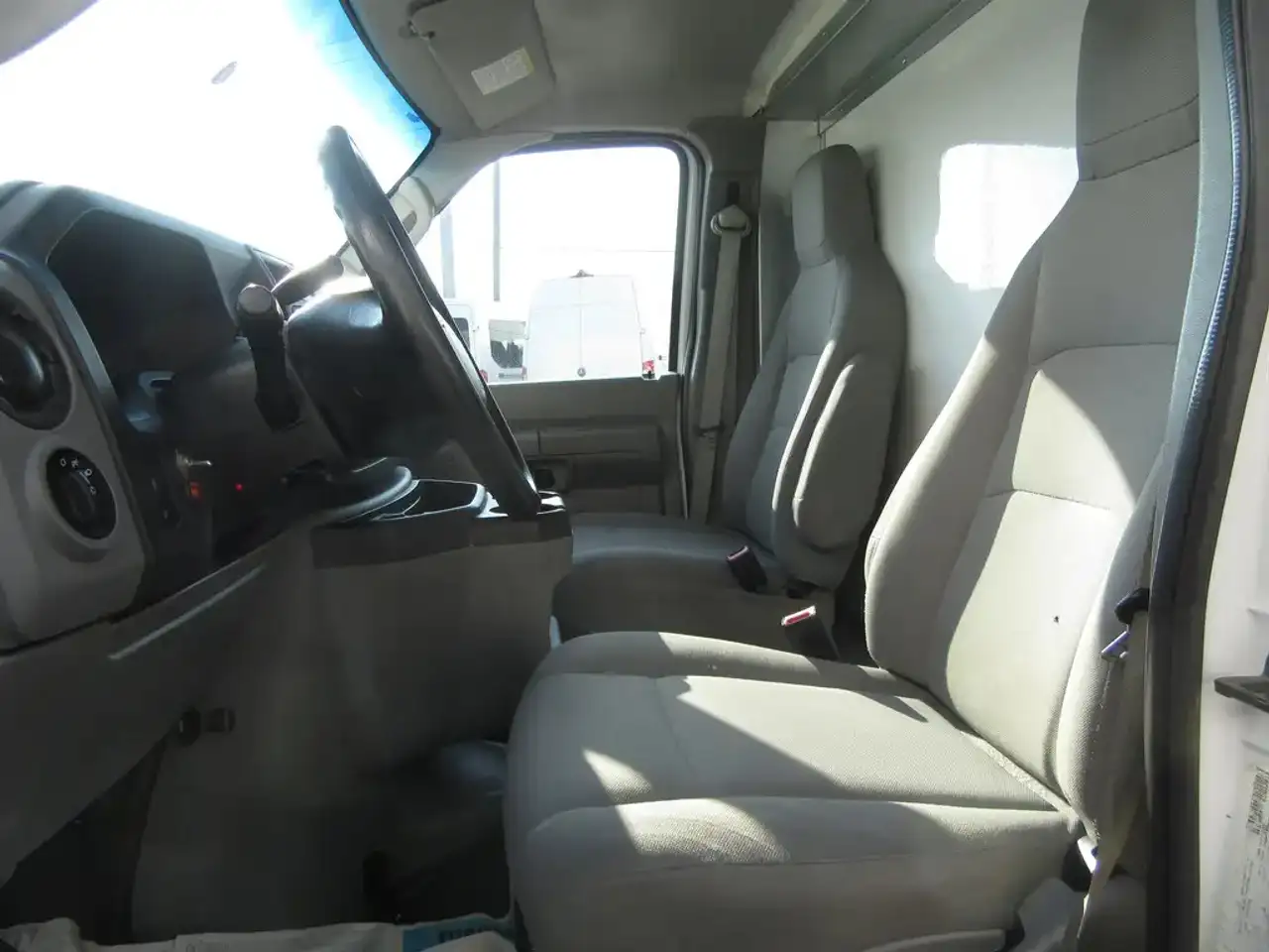 2019 Ford E-450