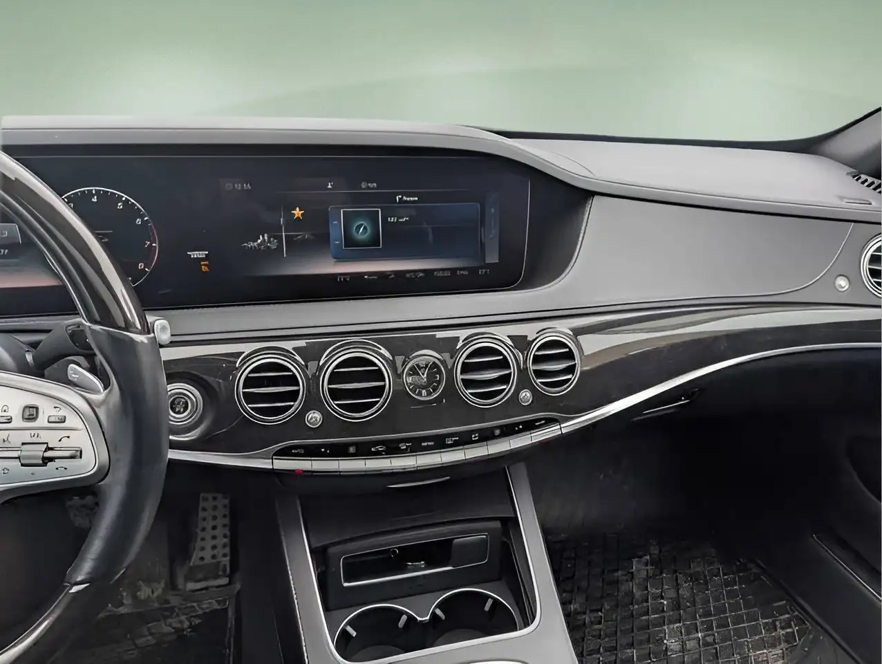 Mercedes-Benz S-Class снимка Mercedes-Benz S-Class